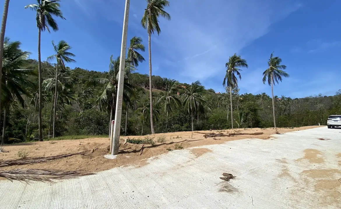 Land plots in Bang Por For Sale inside road