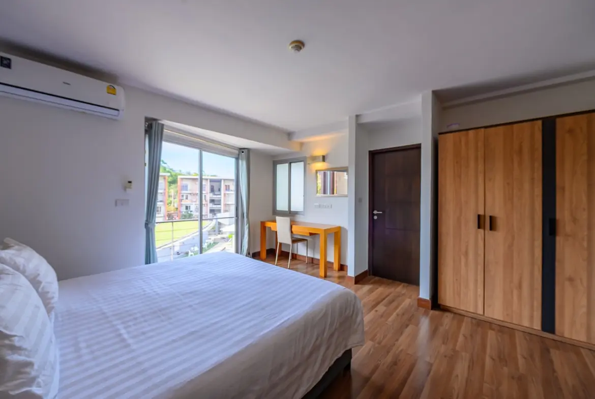 Replay Apartment