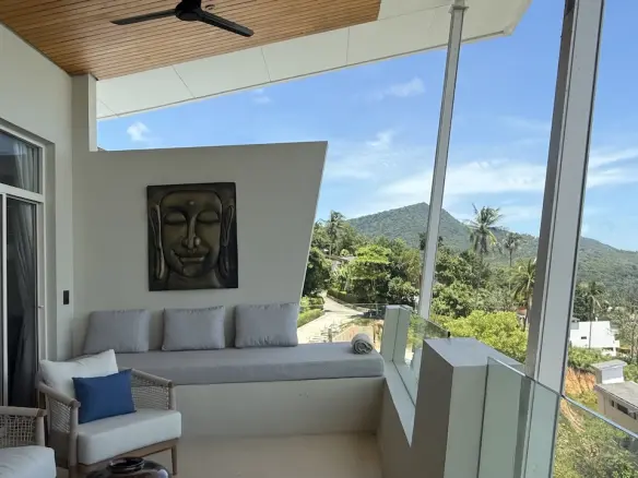 Sea View Penthouse in Maenam Covered Terrace