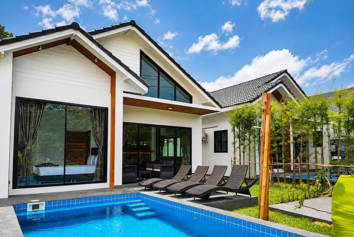 Taling Ngam 2 Bedroom House pool