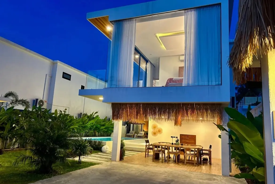 3-Bedroom Modern Villa in Maenam Night Exterior