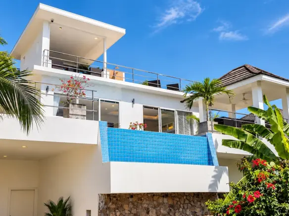 Chaweng 4-Bed Sea View Villa Exterior