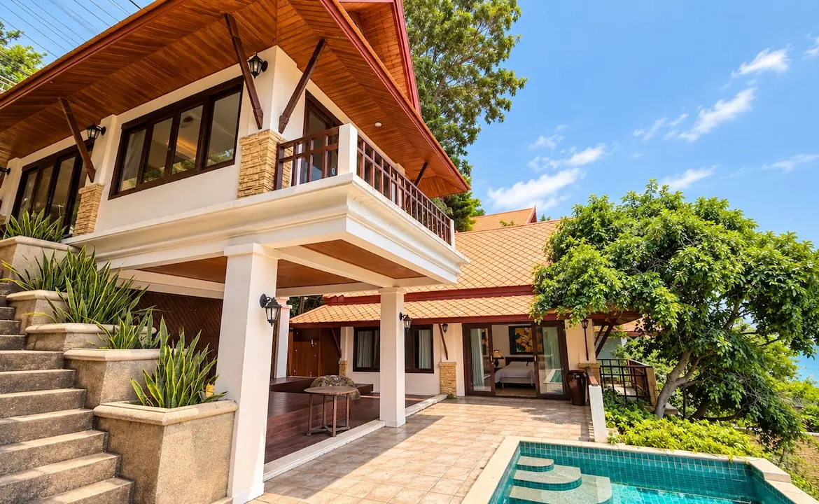 Chaweng Noi Oceanfront Villa Exterior