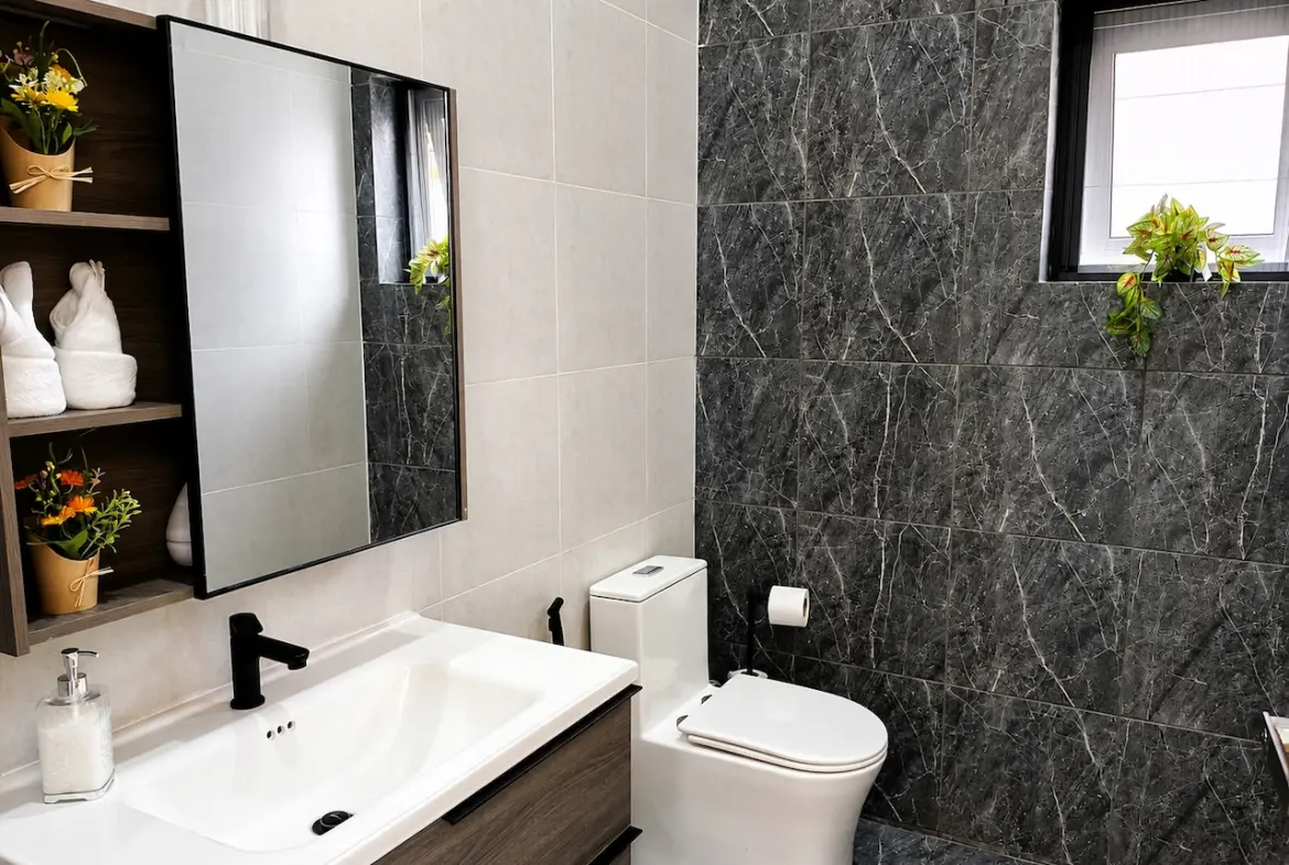 Koh Samui Modern Villa Bathroom