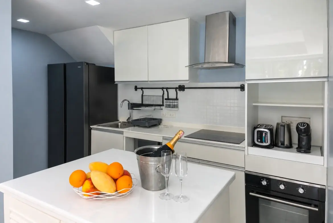 Maenam Beachside Villa Kitchen