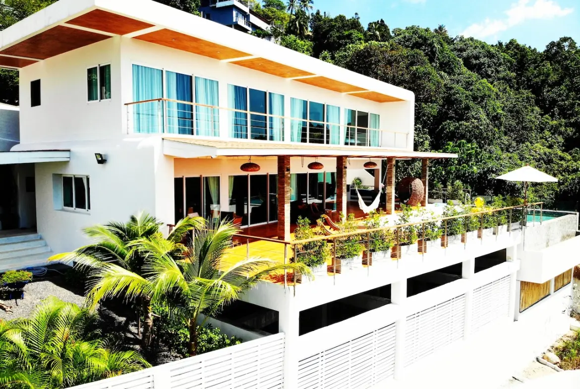Koh Phangan Beachside Villa Exterior