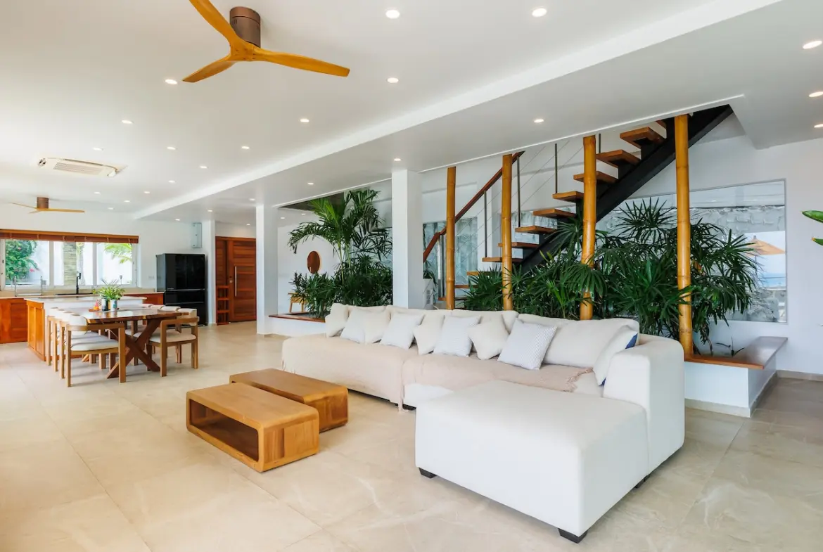 Koh Phangan Beachside Villa Lounge