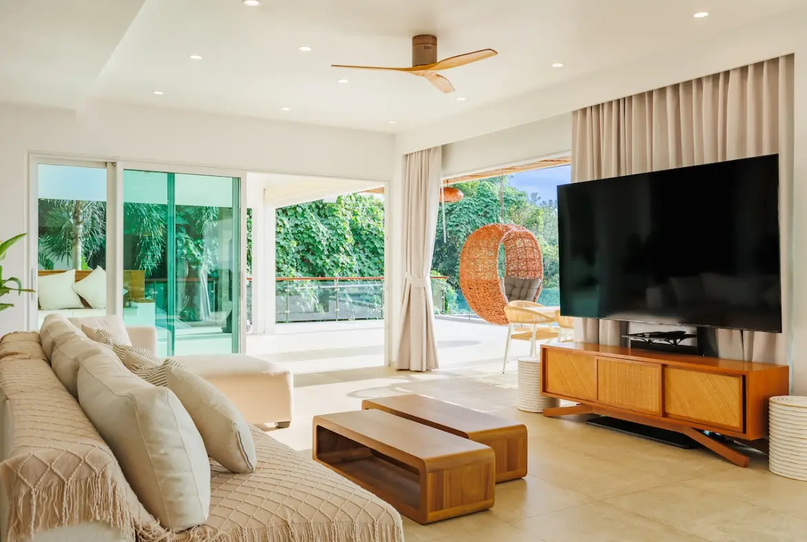 Koh Phangan Beachside Villa Living Area