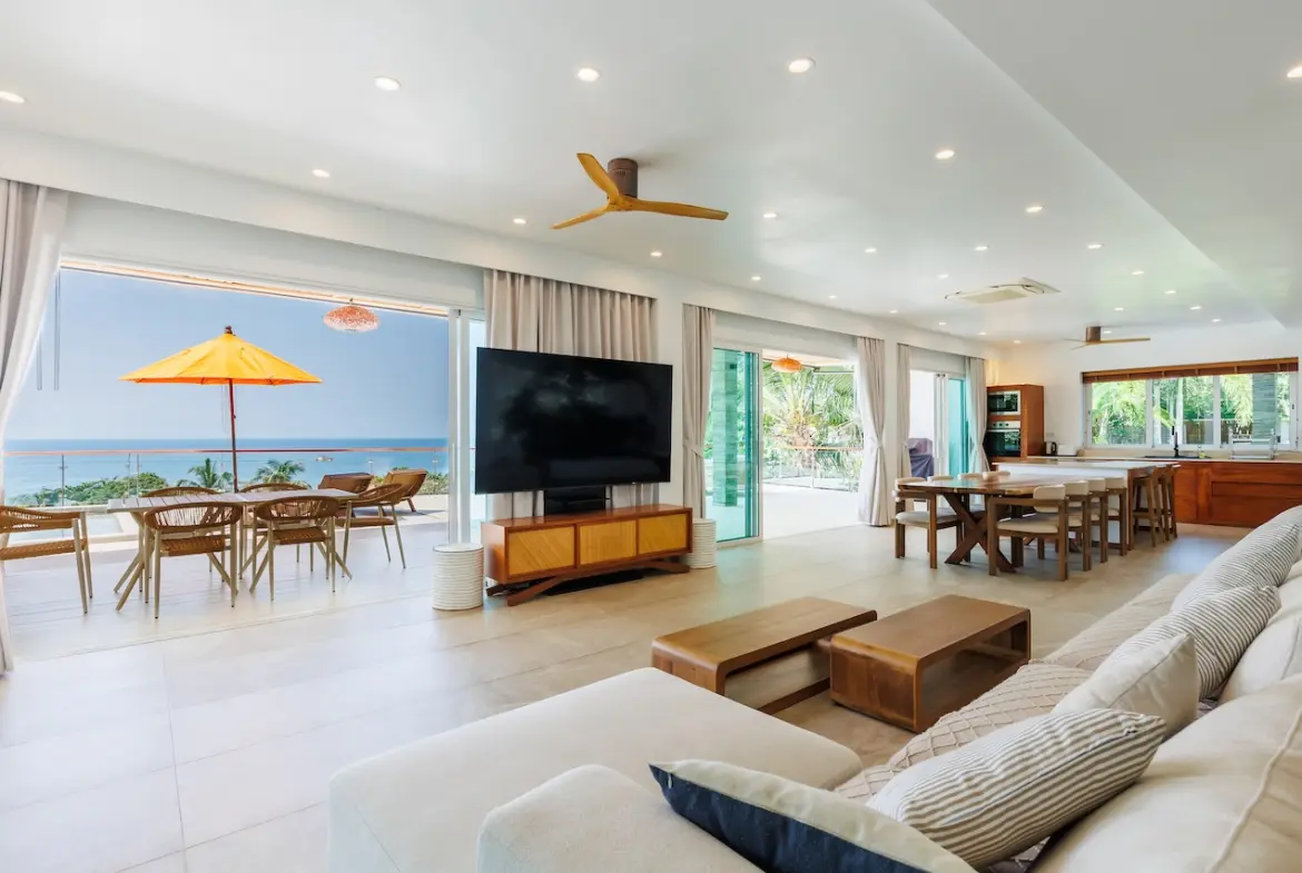 Koh Phangan Beachside Villa Lounge