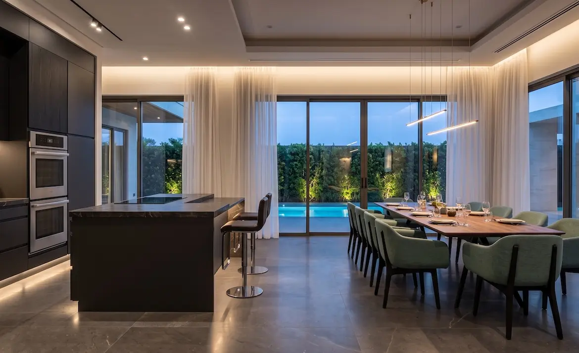 Koh Samui Three-Bedroom Villas Kitchen Dining