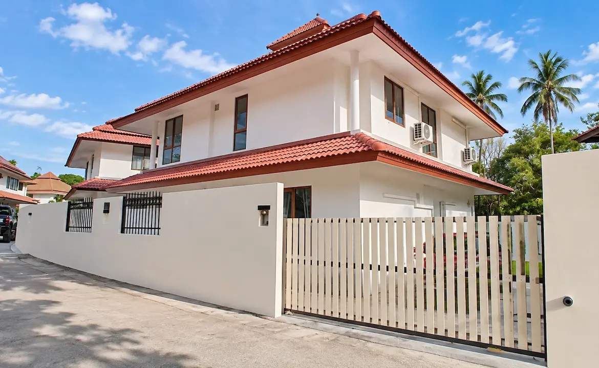Tongson Bay Villa Entrance