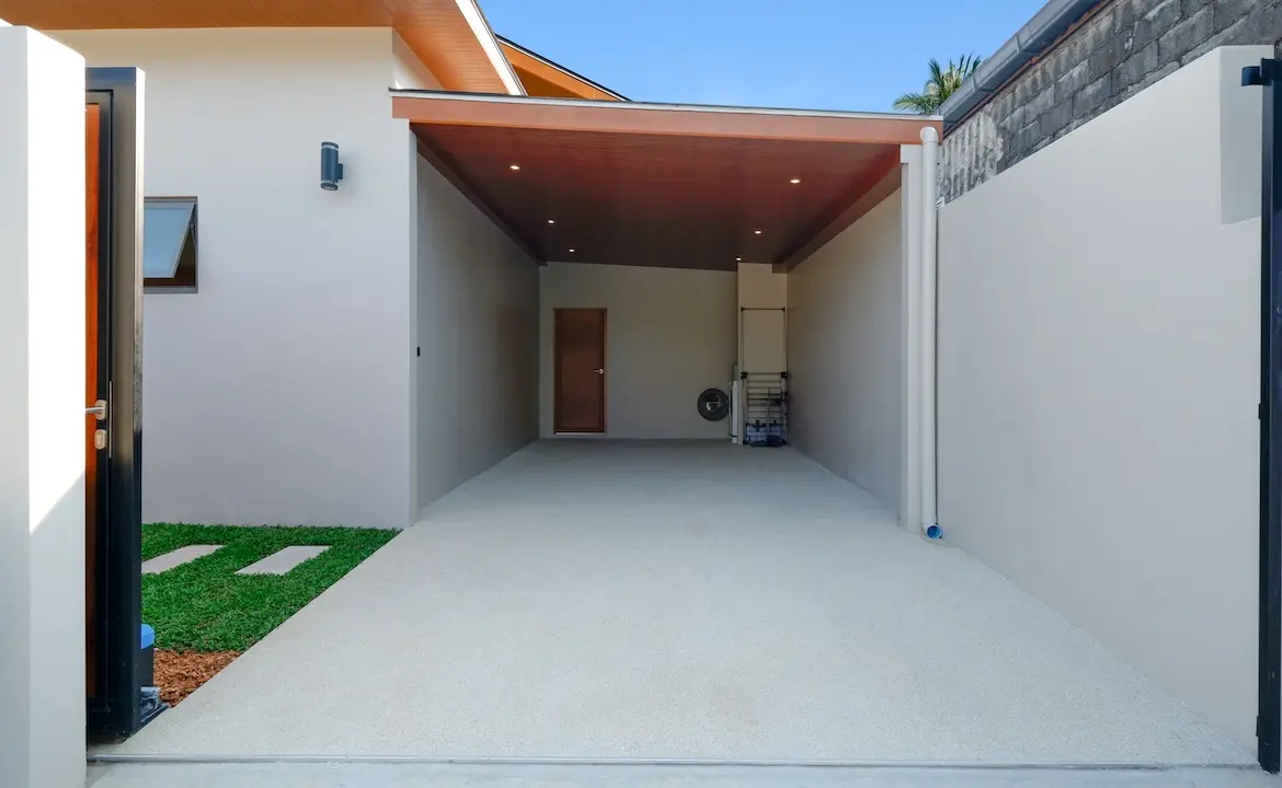 Villa Lilouana Parking