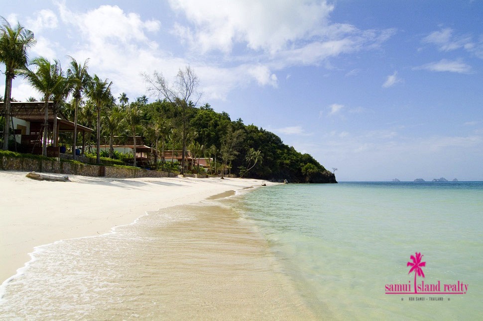 Baan Rattana Thep Beachfront Villa Samui Sea