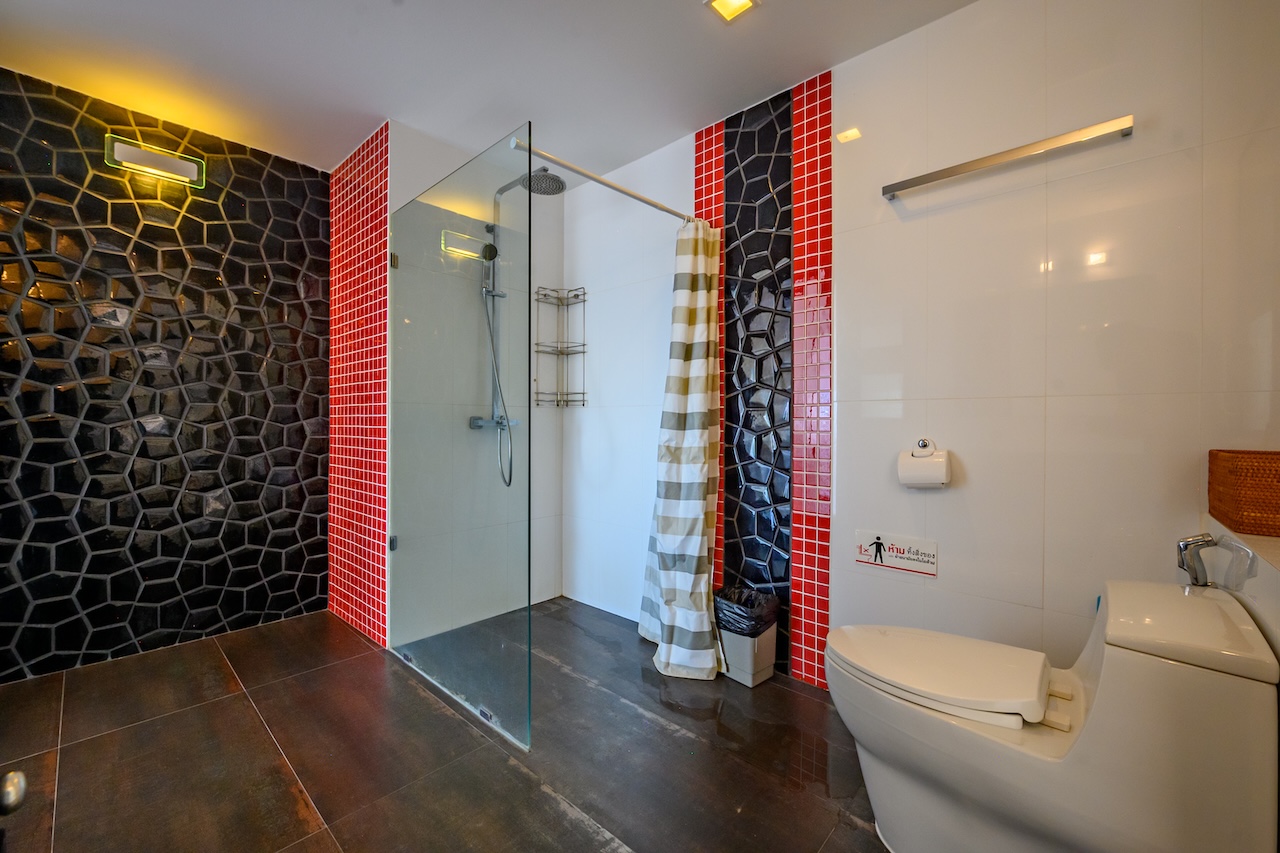 Bang Rak Sea View Condo Apartments For Sale Bathroom
