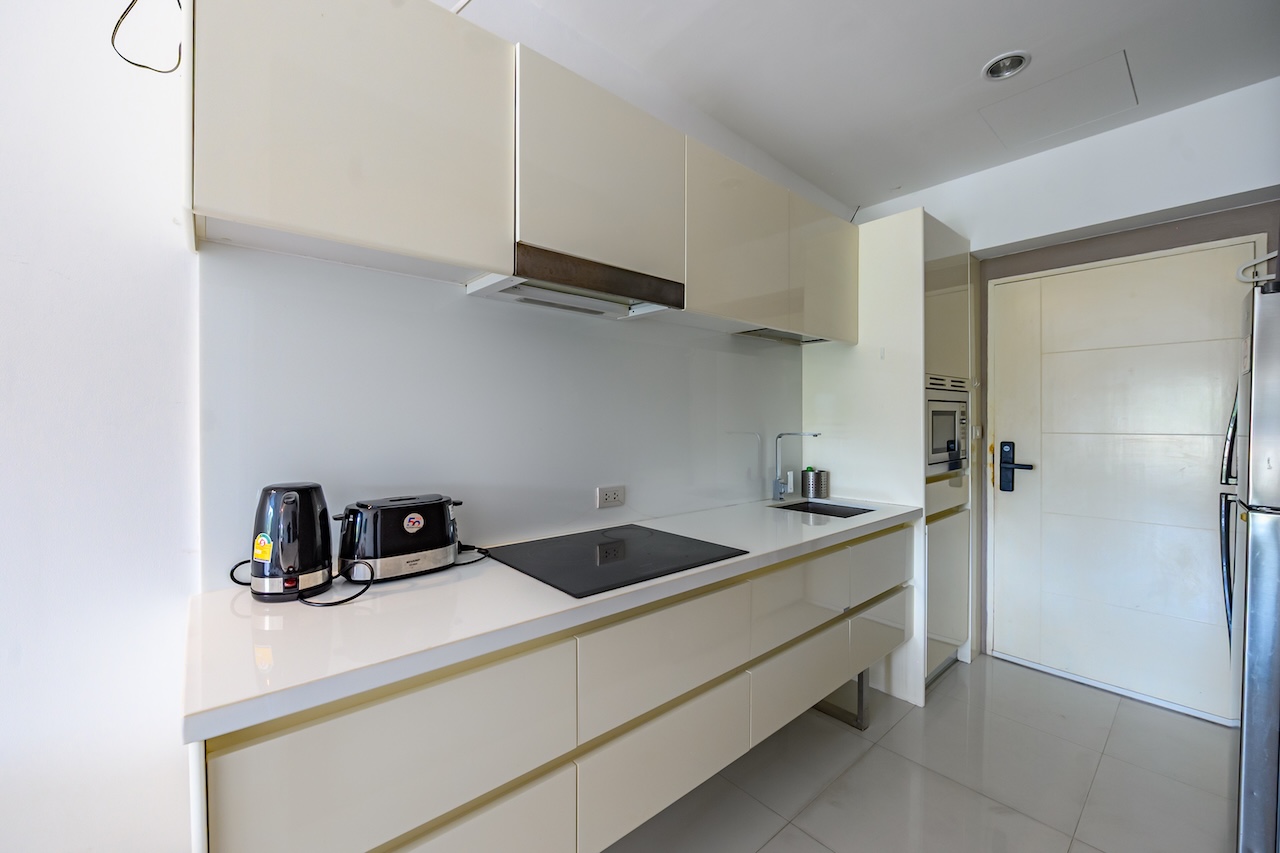 Bang Rak Sea View Condo Apartments For Sale Kitchen