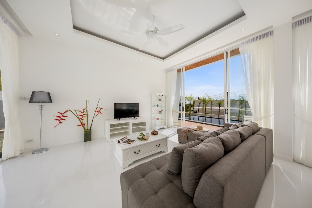 Chaweng Modern Sea View Villa For Sale Lounge