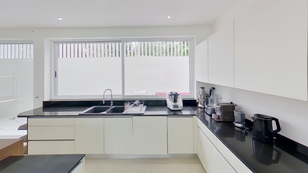 Chaweng Noi Pool Villa Kitchen