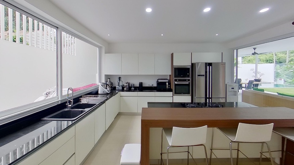 Chaweng Noi Pool Villa Western Kitchen