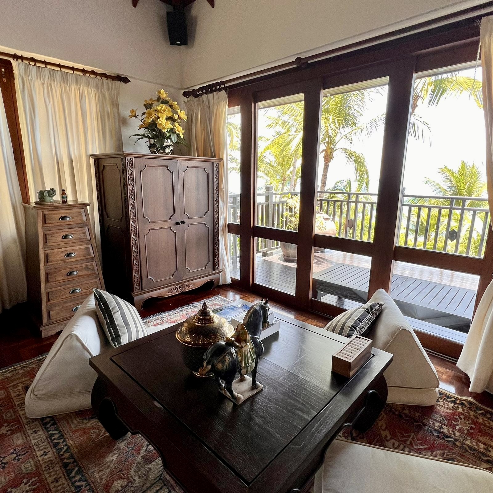 InterContinental Villa For Sale At Koh Samui Lounge