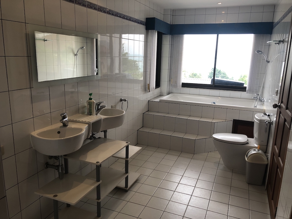 Ko Samui Property Bathroom 2