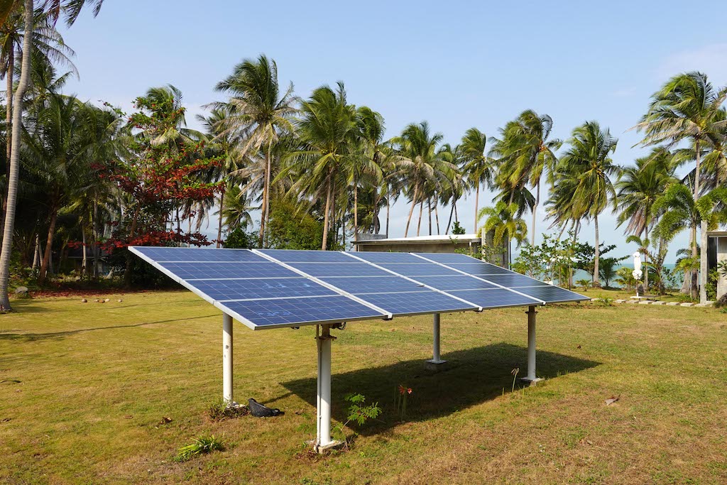 Ko Taen Beachfront Villa Solar Panels