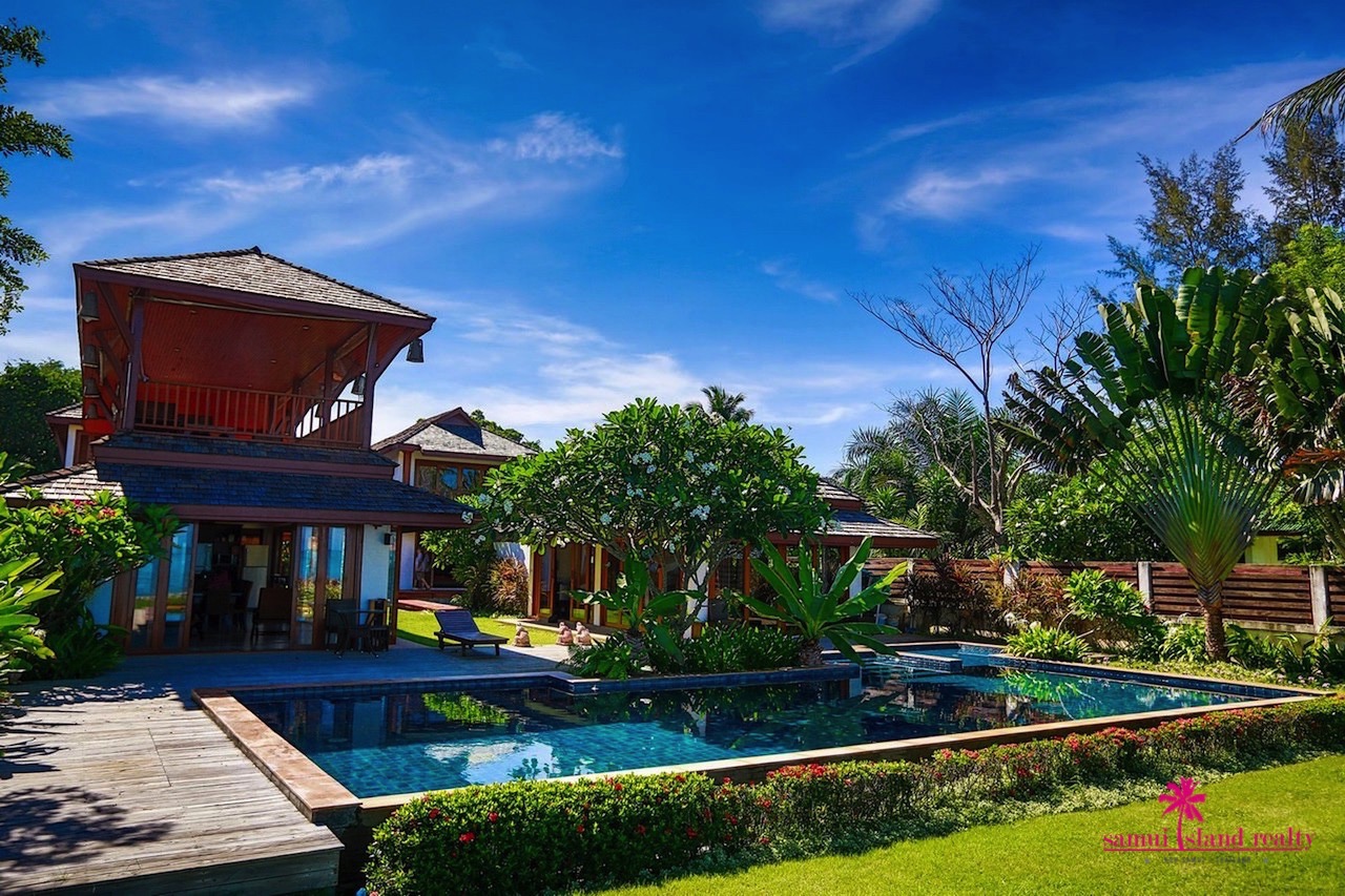 Lipa Noi Beachfront Villa Swimming Pool
