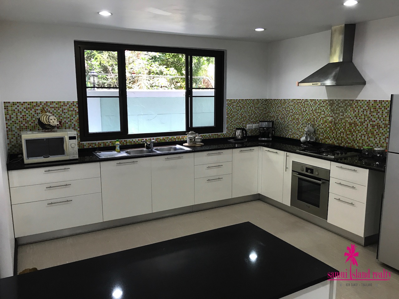Luxury Town House Property Ko Samui Kitchen