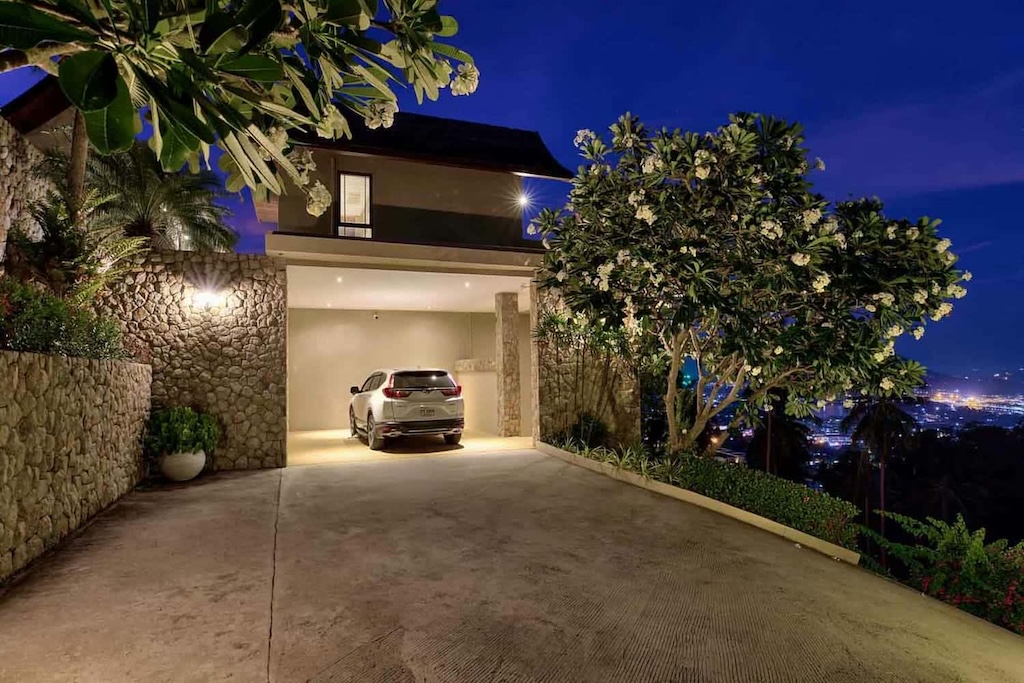 Rockwater Sea View Villa For Sale in Koh Samui Parking