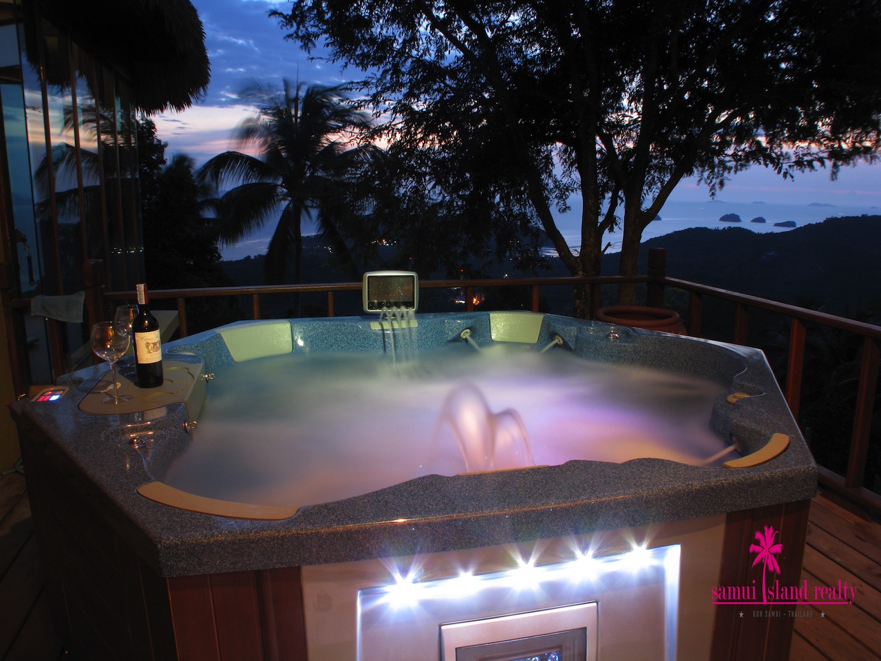 Samui Ridgeway Villa Samui Ridgeway Villa Jacuzzi