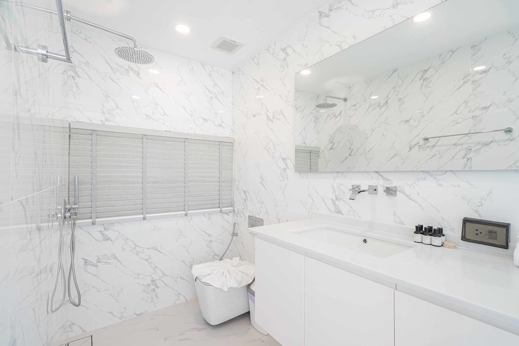 The Wave Development Samui Bathroom