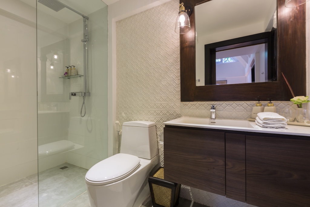 Baan Hansa Villa For Rent Koh Samui Bathroom