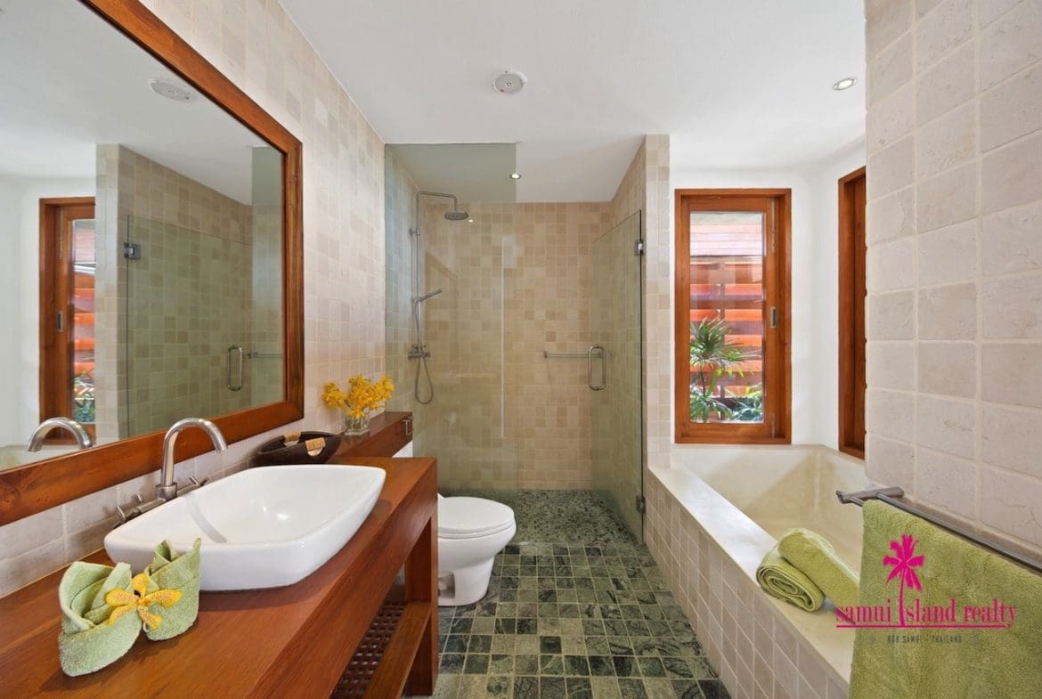 Villa Uno Ko Samui En-Suite Bathroom