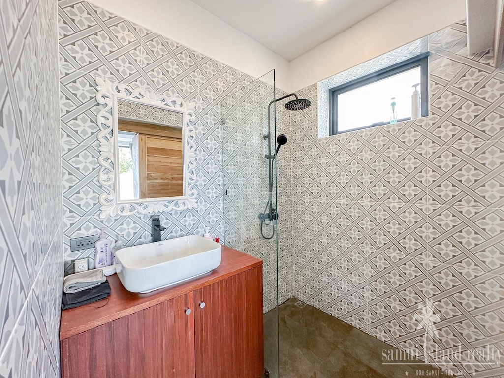 Ko Samui Contemporary Sea ViewVilla Bathroom