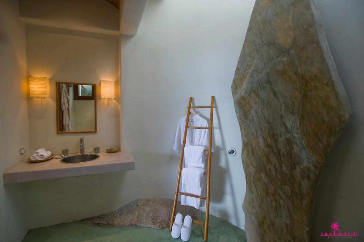 Villa Samudra For Rent Koh Samui Bathroom