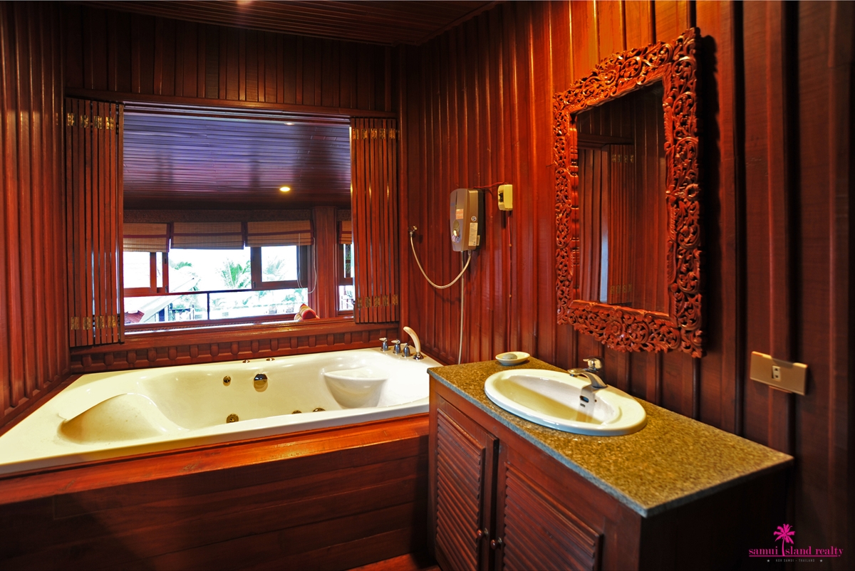 Villa Sur La Mer Bathroom