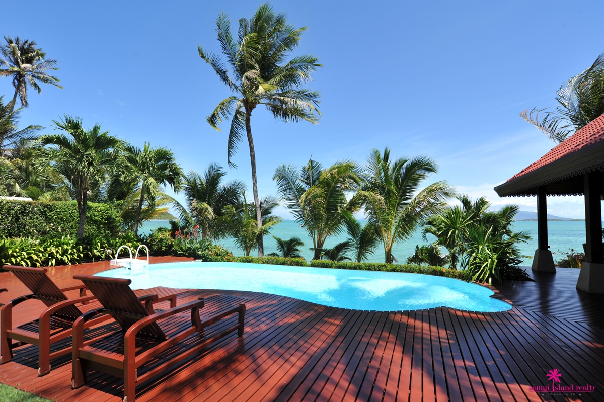Villa Sur La Mer Swimming Pool Deck
