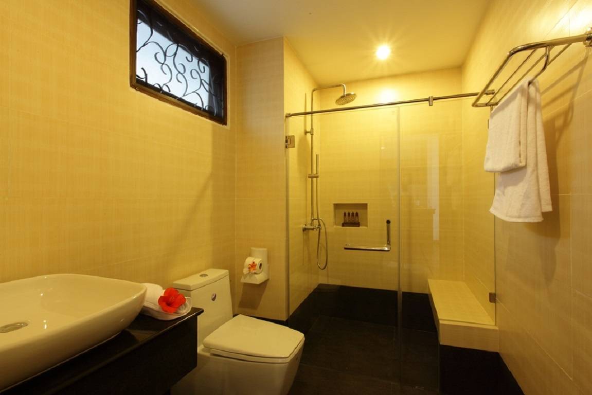 Ko Samui Hotel For Sale Bathroom