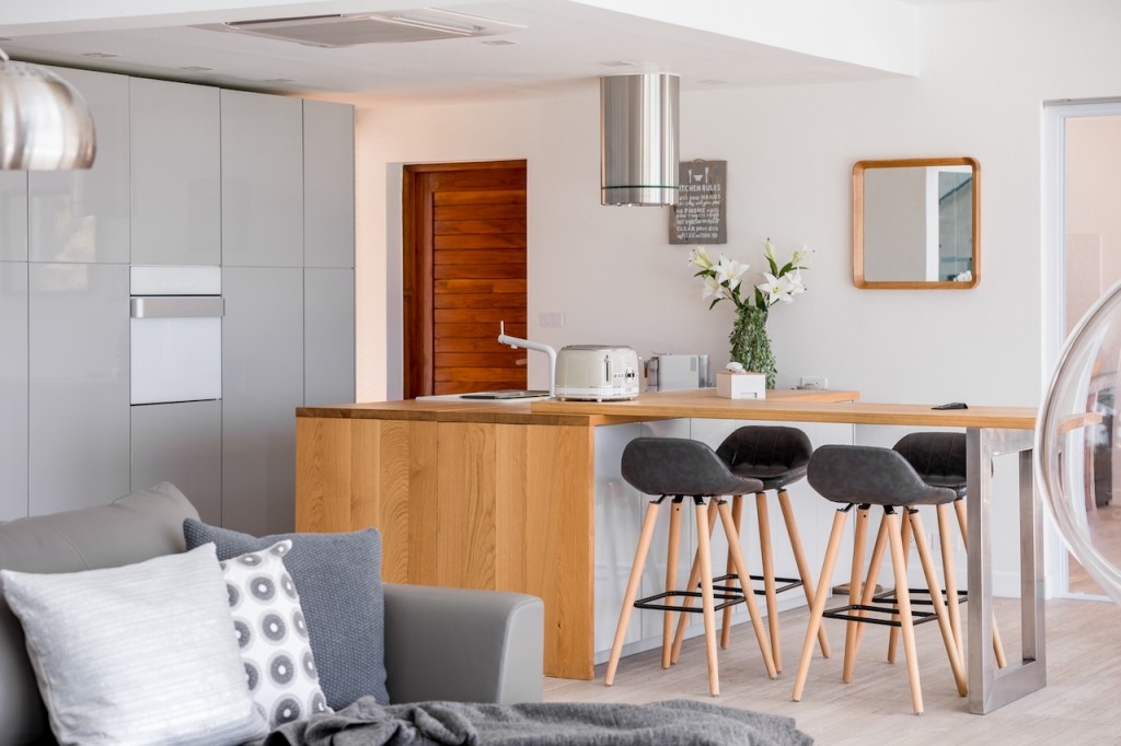Breakfast Bar