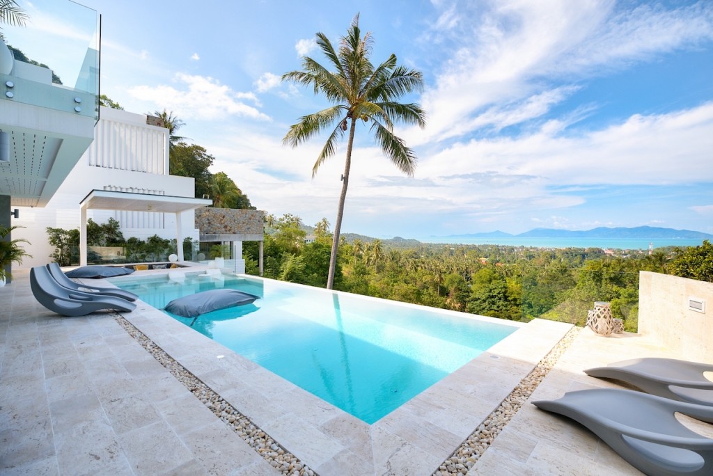 Sea View Luxury Property Swimming Pool