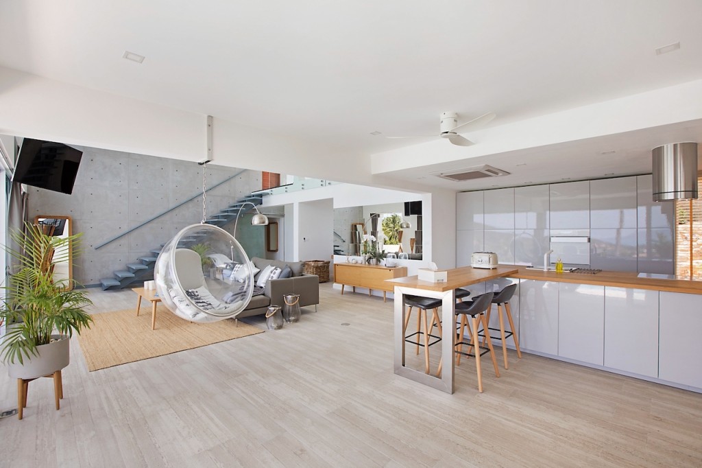 Sea View Luxury Property Open Living