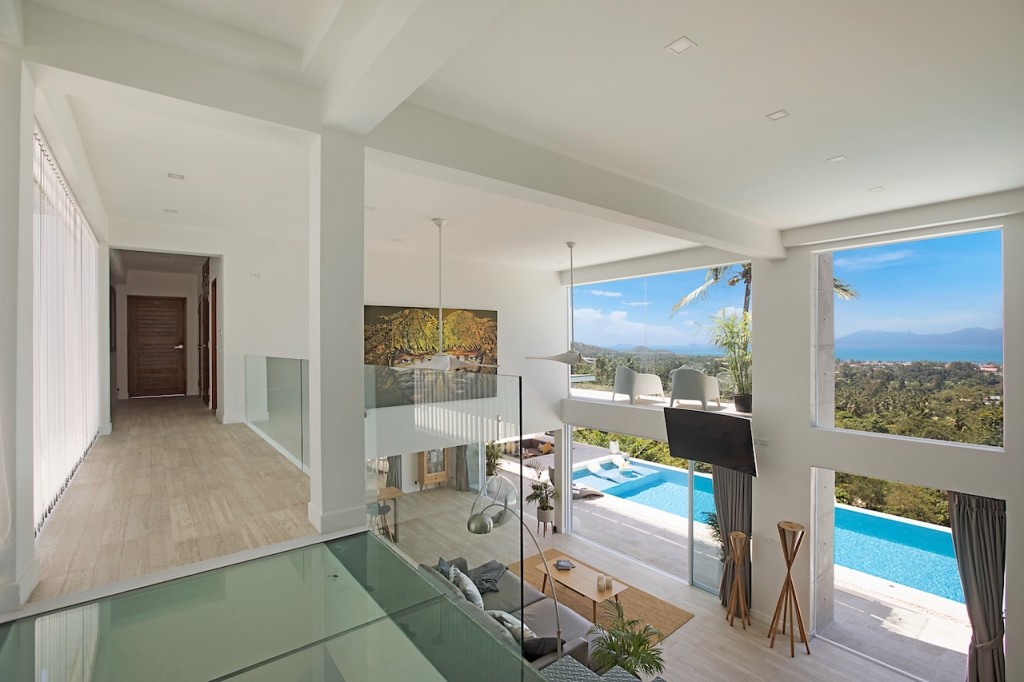 Sea View Luxury Property Walkway