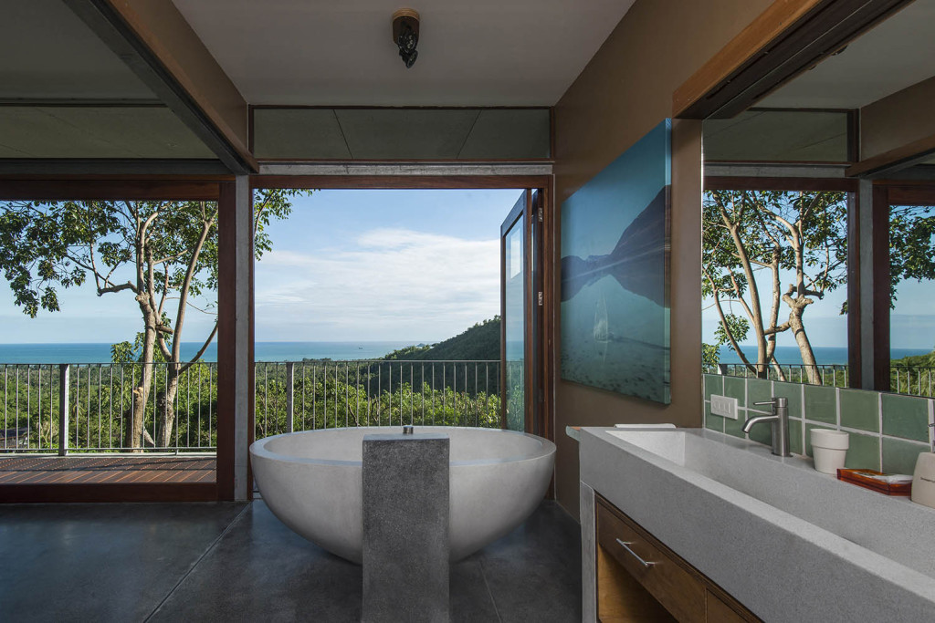 Sea View Bathtub