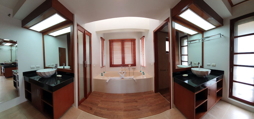 Bang Po Sea View Property Bathroom