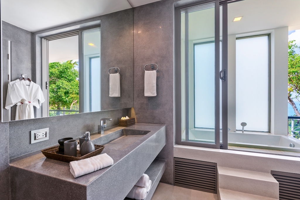 Ko Samui Luxury Real Estate Bathroom 5