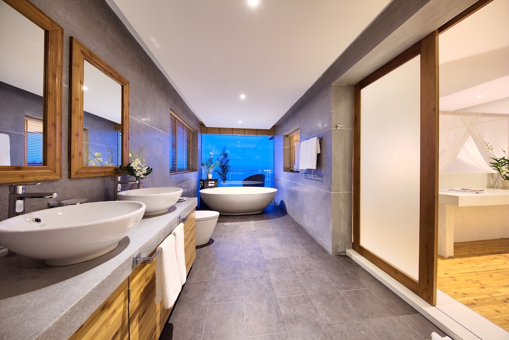 Luxury Koh Samui Property Bathroom 3