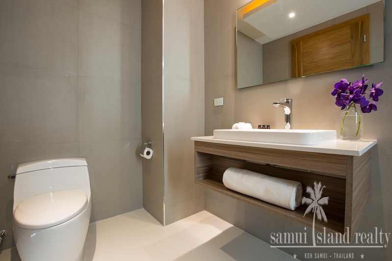 Azur Samui Penthouse Apartment Bathroom
