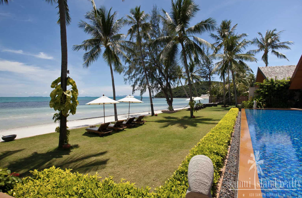 Beachfront Villa Koh Samui Lawn