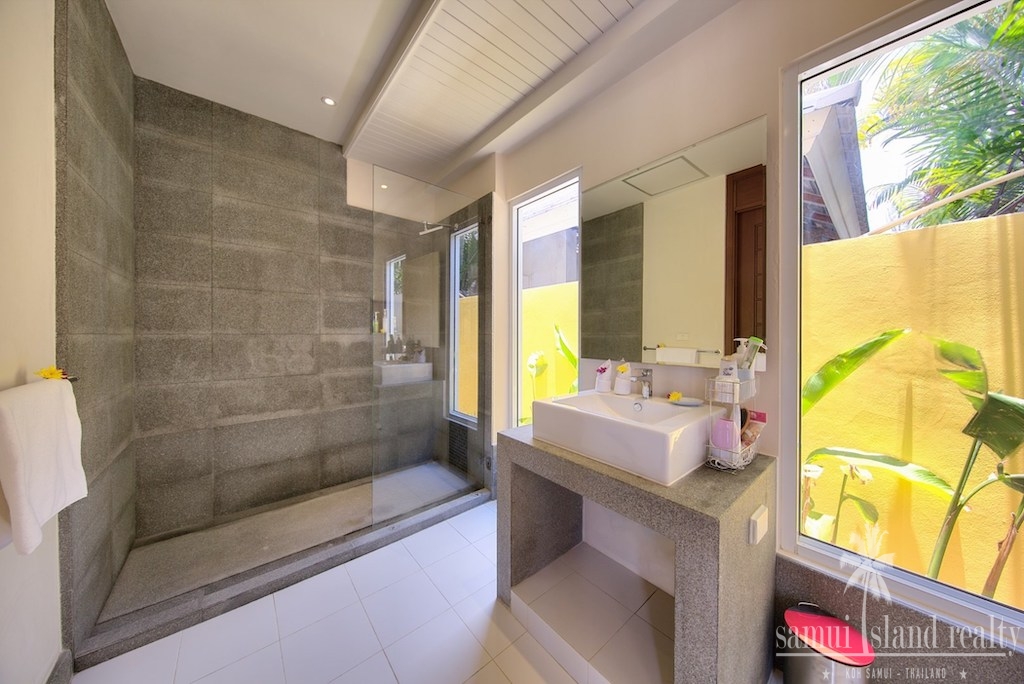 Samui Beachside Villa Bathroom