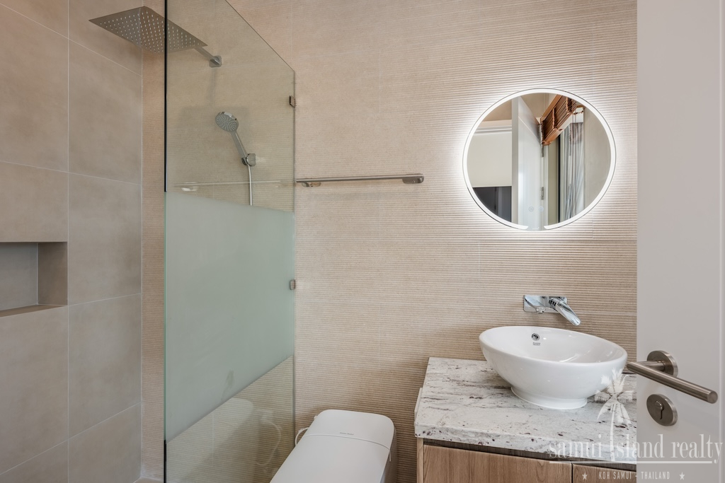 Chaweng Noi Pool Villas Bathroom