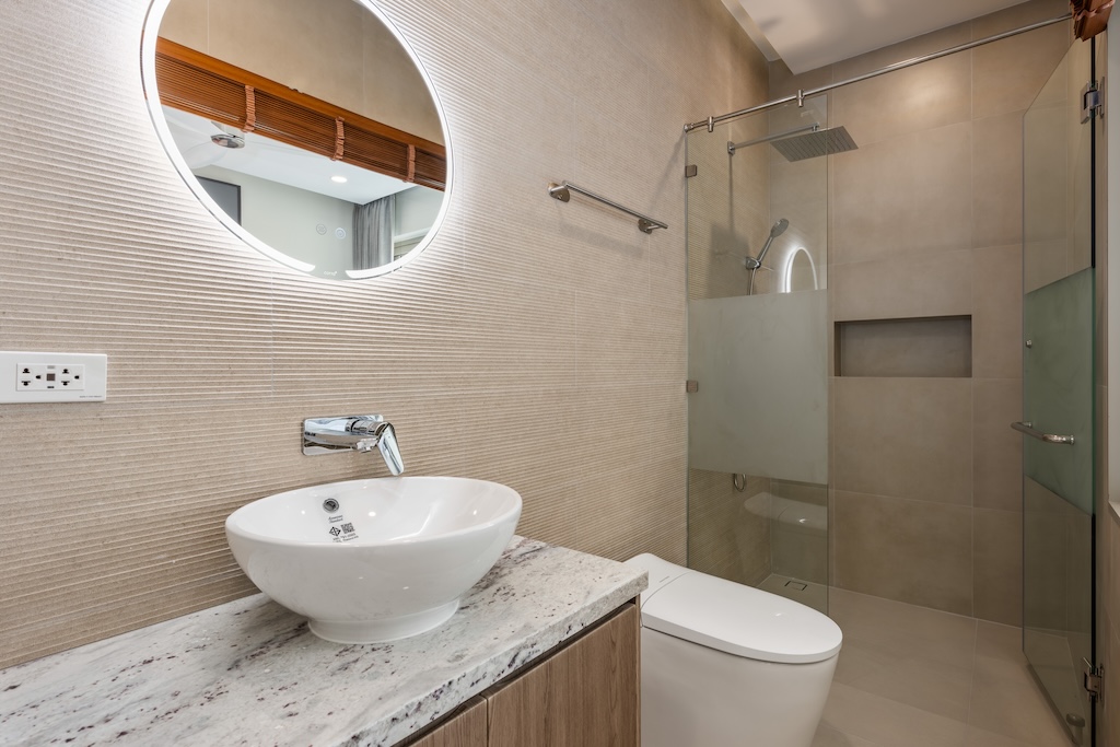 Chaweng Noi Pool Villas Bathroom